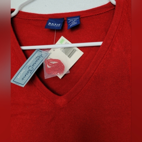 Basic Edition Luxurious Yarns Women's 100%Acryl V - Neck Sweater Soft Red Large - Picture 6 of 16